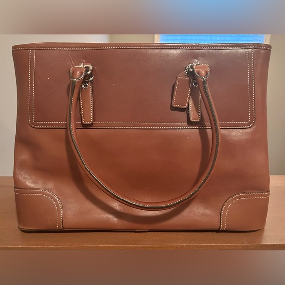 Vintage Coach Hampton Brown Large Leather
Tote DO4S-5131 - Picture 2 of 8